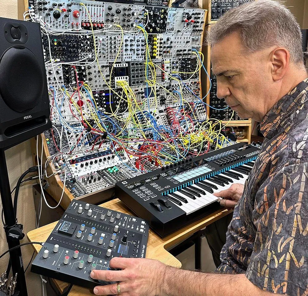 Chris Meyer ใช้ Solid State Logic BiG SiX, UC1 Control Surface และ Channel Strip Plug-In เข้าสู่ Workflow