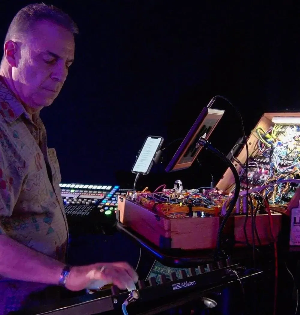 Chris Meyer กับระบบโมดูลาร์และ SSL BiG SiX ในสตูดิโอของเขา