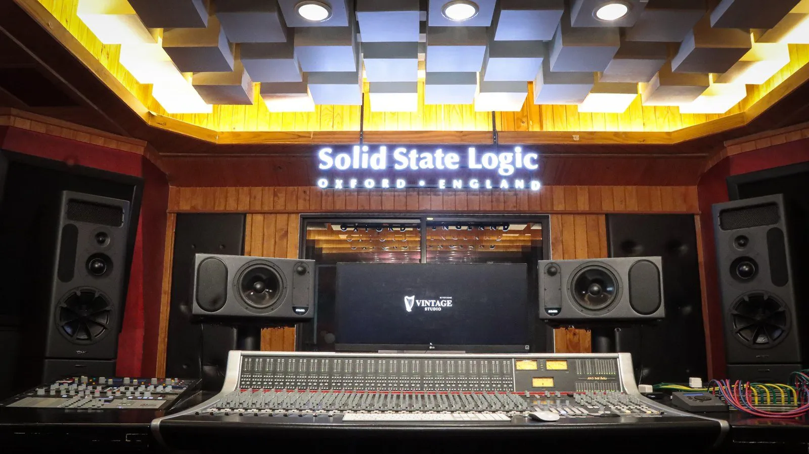 SSL 2 และ SSL 2+ เลือกใช้อุปกรณ์และพาร์ทต่างๆในระดับไฮเอนด์เท่านั้น